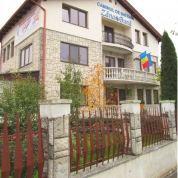 O bătrână a murit sufocată la azilul din Câţcău