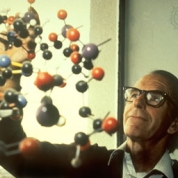 Biochimistul Frederick Sanger, dublu laureat al premiului Nobel, a murit