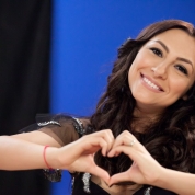 Andra cânta sâmbătă la Târgul de Crăciun din Pața Unirii